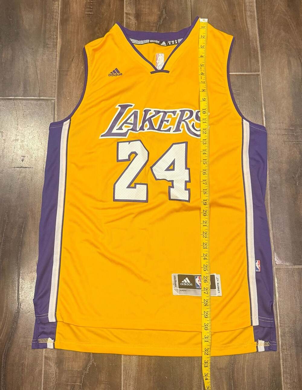 Adidas NBA Los Angeles Lakers Kobe Bryant #24 Swingman Jersey - Picture 7 of 7